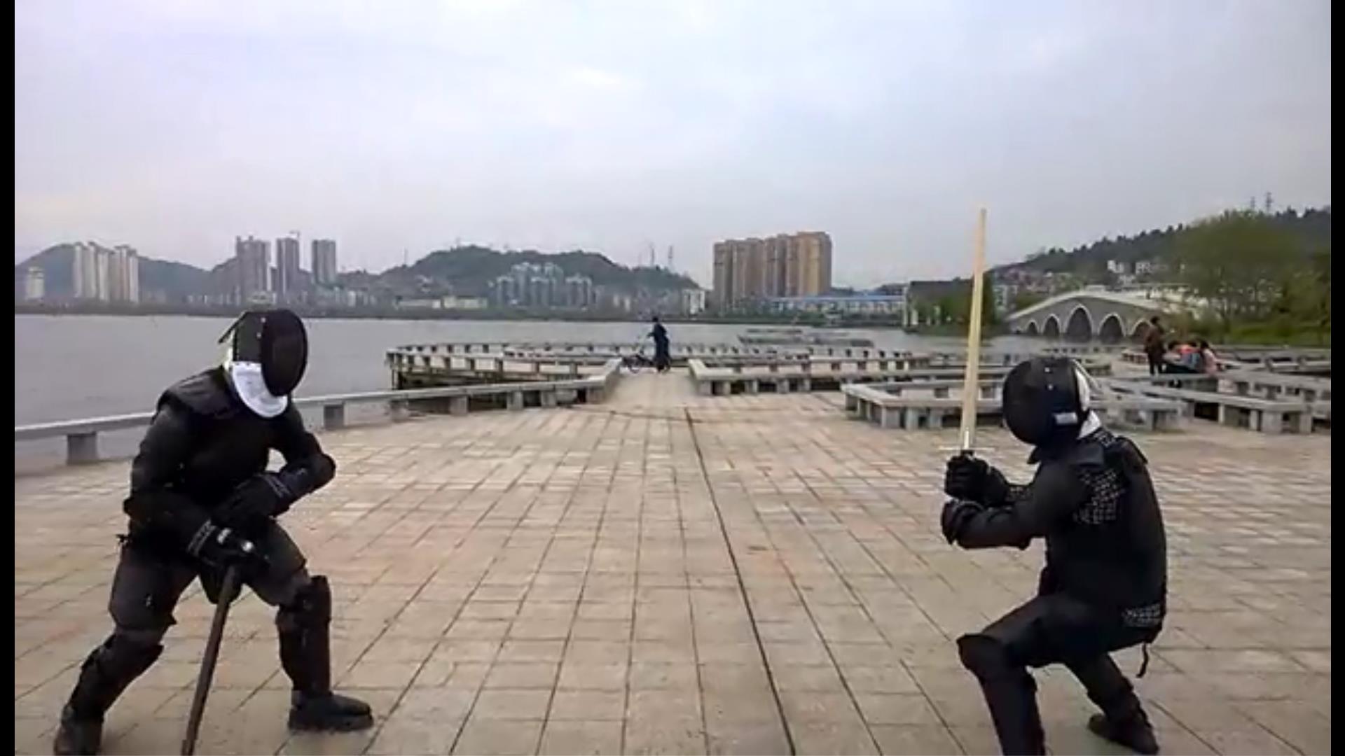 Kämpfe mit dem YF Anti Riot Suit der Chinese KongFu Association